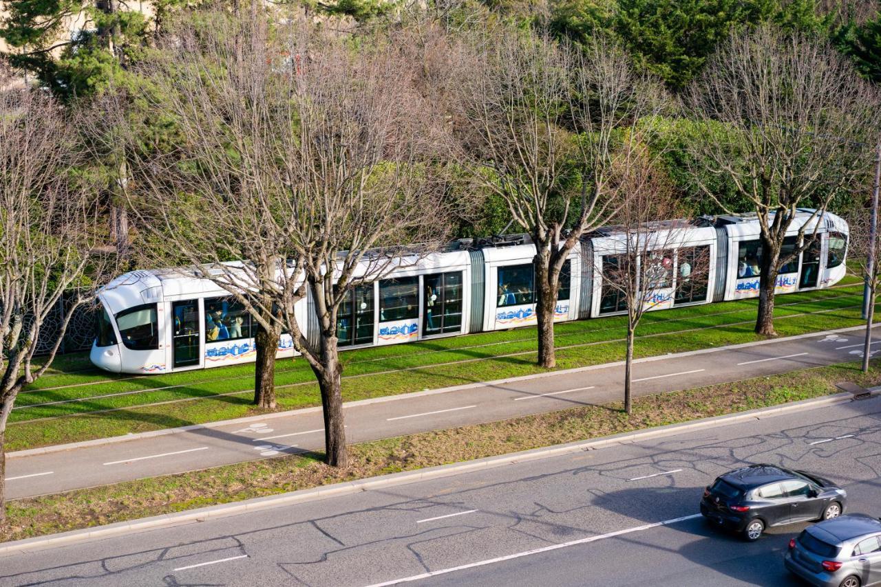T2 De Standing Climatise Avec Parking Prive, Tram T2 T5, Hopitaux Est Lejlighed Bron Eksteriør billede